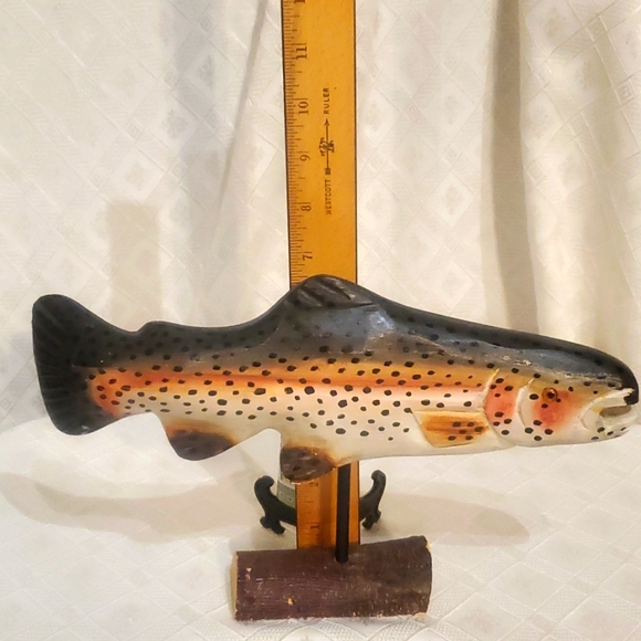 Tabletop Wooden Fish on Stand - Picture 4 of 5